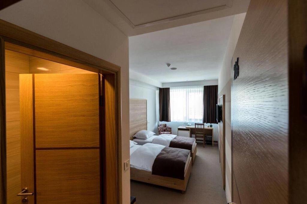 Hotel Novitas Livno Dış mekan fotoğraf