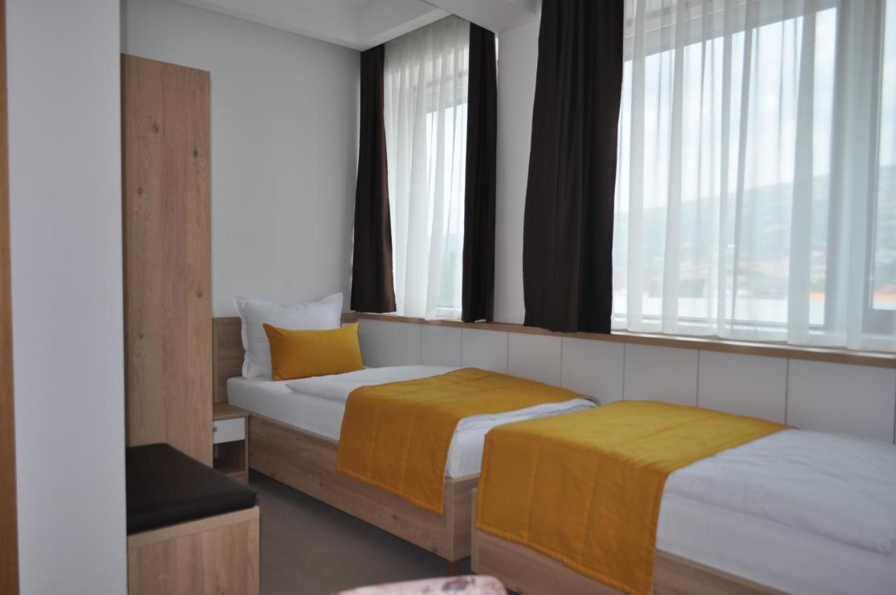 Hotel Novitas Livno Dış mekan fotoğraf