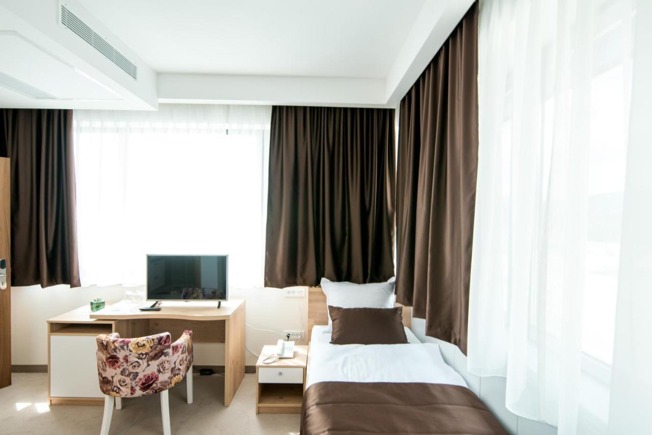 Hotel Novitas Livno Dış mekan fotoğraf