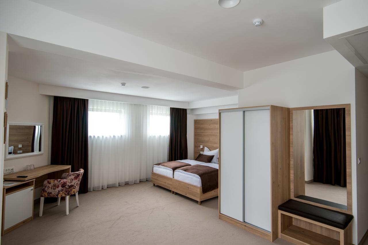 Hotel Novitas Livno Dış mekan fotoğraf